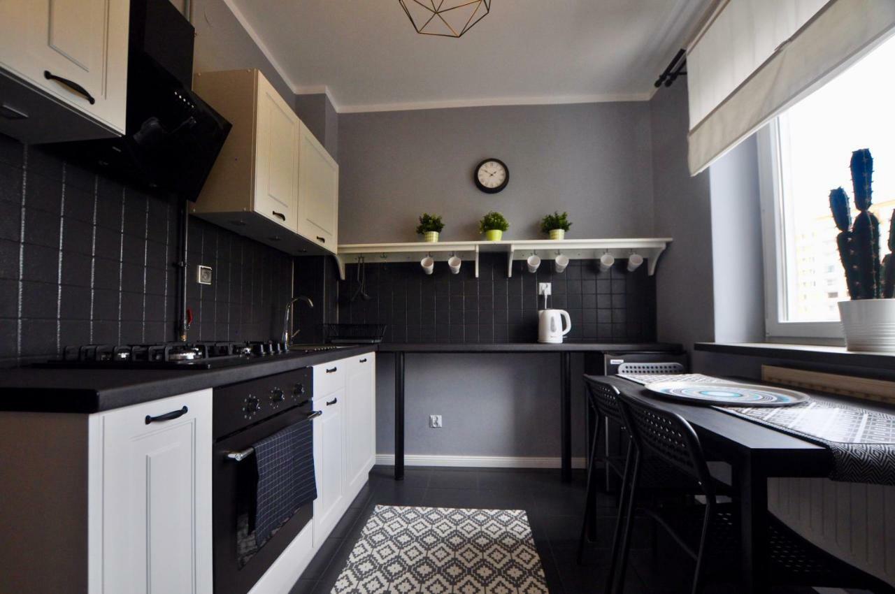 Abrahama Apartment วอร์ซอ ภายนอก รูปภาพ